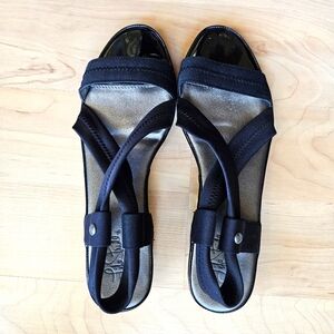 Life Stride Sandals